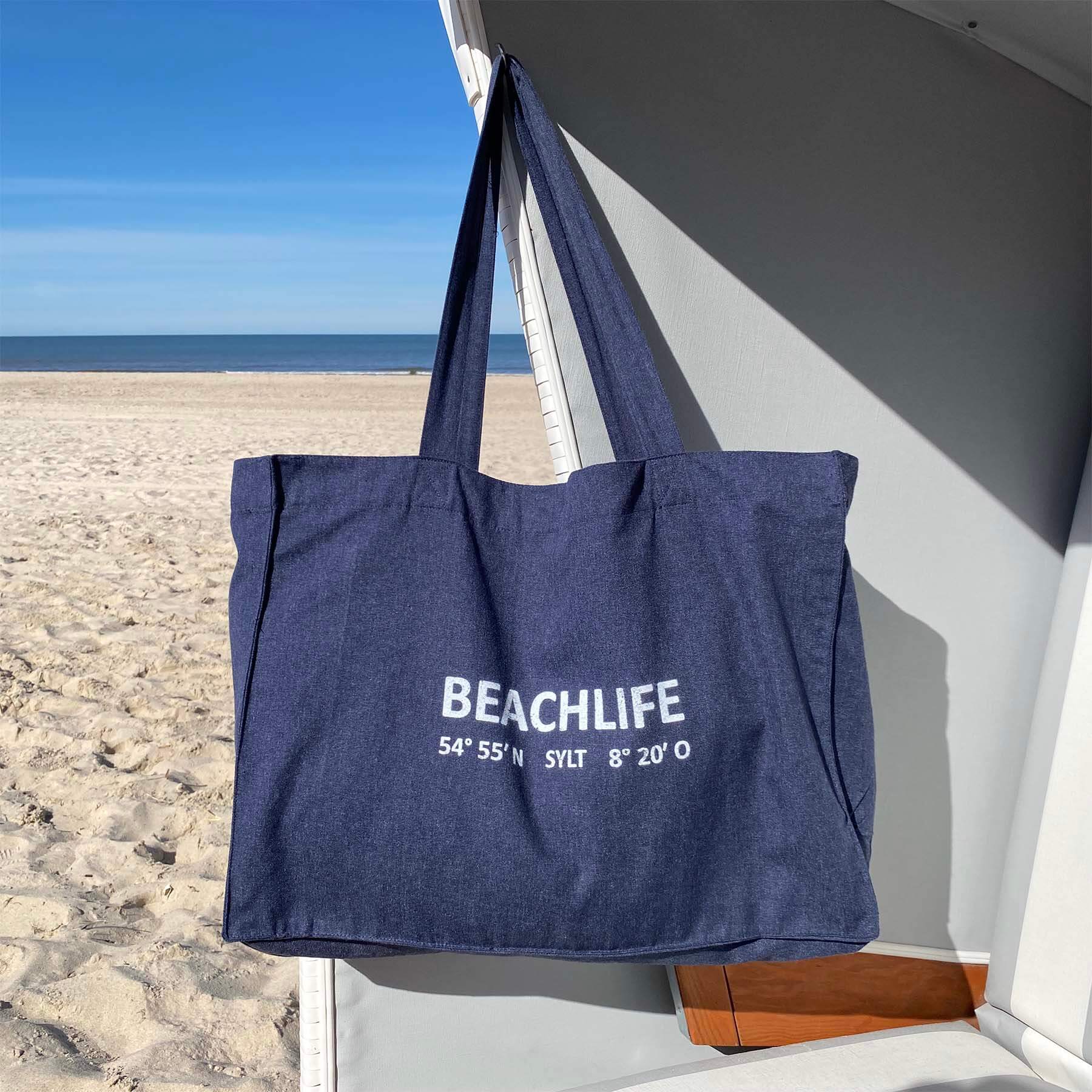 Sylt Tasche in dunkelblau mit weißem Aufdruck Beachlife Sylt und Koordinaten